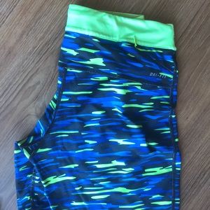 Nike crop tights